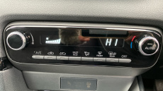 Toyota Yaris 1.5 Hybrid Icon 5dr CVT Hybrid Hatchback